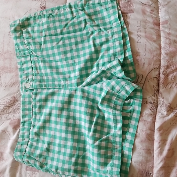 Merona Retro Style Green Gingham Shorts Size 16 - Picture 6 of 7